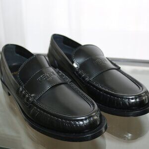 Fendi Signature Loafer